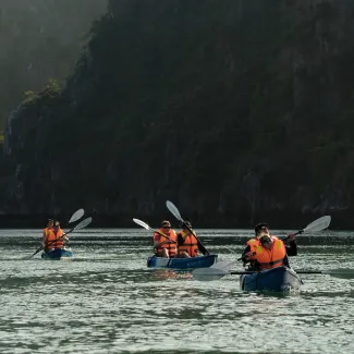 Bhaya-AuCo-Cruise-Vietnam-Highlights-Kayaking