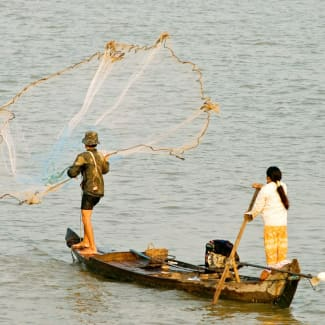 Indochine-II-Mekong-Highlights-Fishing-325x325