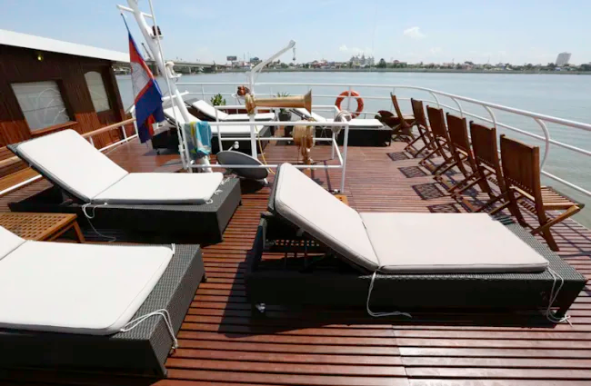 LanDiep-Cruise-Mekong-SunDeck-650x425