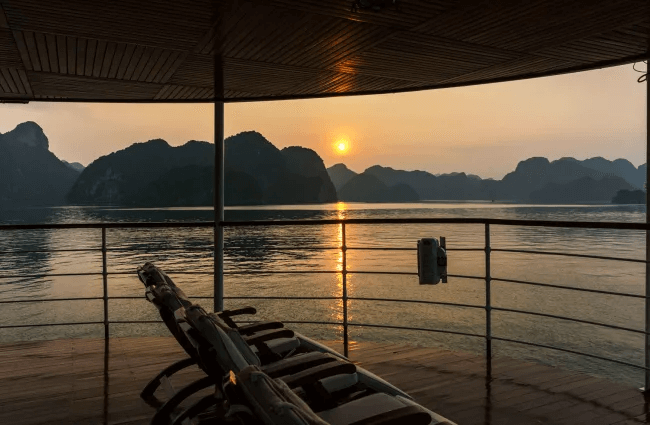 Angkor-Pandaw-Outdoor-Lounge-650x425