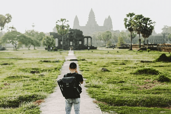 D8-Angkor-Wat (1)