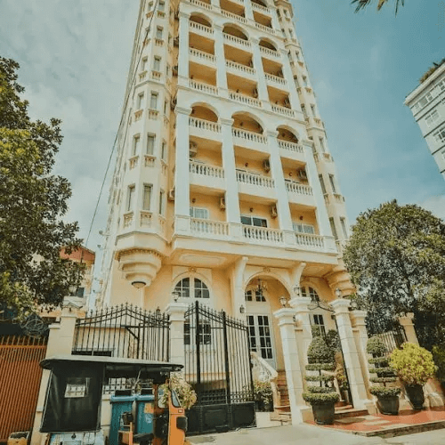 Palace-Gate-Hotel-residence-500x500