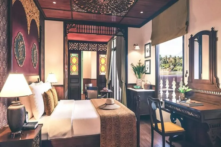 anouvong-signature-suite-7F1E46