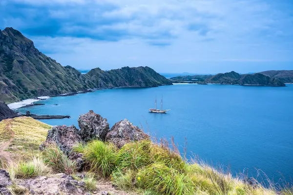 lamima-8-day-komodo-national-park-day-1-EB1BE7